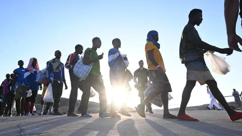 Migranti una risorsa per l’Italia: positivo il saldo (+6,5 miliardi) fra le spese per l’accoglienza e gli introiti per il loro lavoro